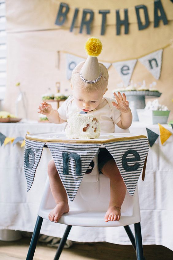 Trang trí tiệc sinh nhật cho bé bằng cách sử dụng vải