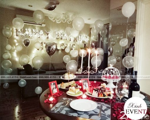 Bóng bay sinh nhật kết hợp đèn led trang trí phòng khách lãng mạn XV159