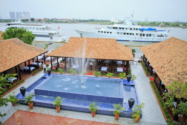 Trang trí cho thôi nôi cho bé tại Nhà hàng BIển Nhớ