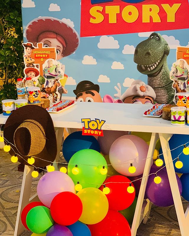 Trang trí bàn quà sinh nhật chủ đề Toy Story XV668