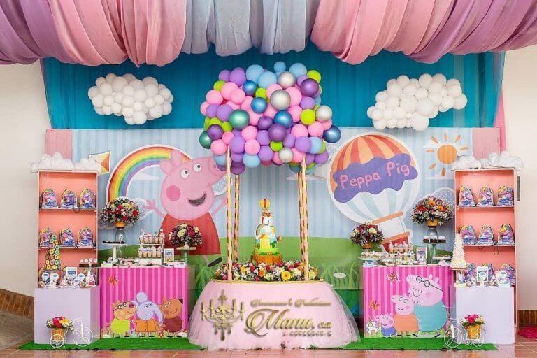 Sân khấu sinh nhật chủ đề Peppa Pig cho bé